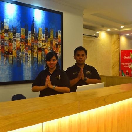 Maven Fatmawati Hotel Giacarta Esterno foto