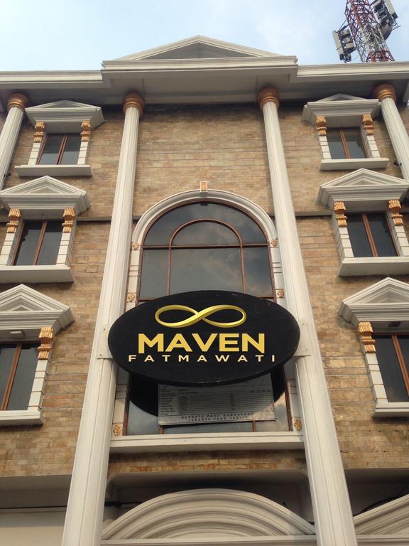 Maven Fatmawati Hotel Giacarta Esterno foto