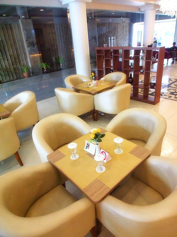 Maven Fatmawati Hotel Giacarta Esterno foto
