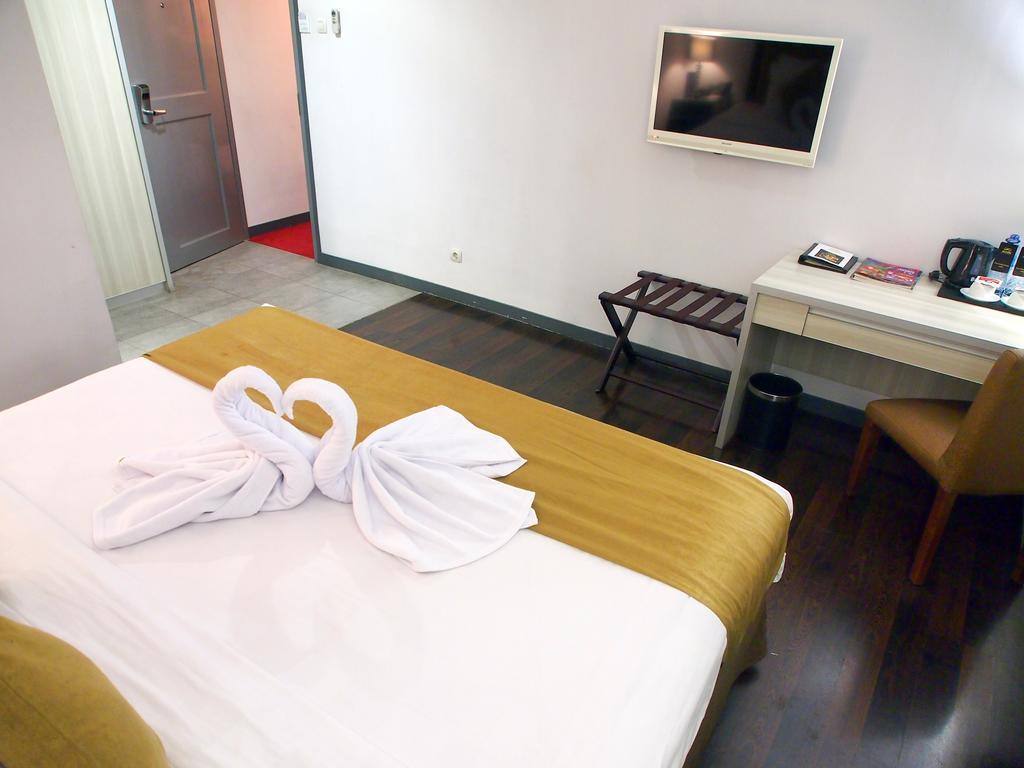 Maven Fatmawati Hotel Giacarta Camera foto