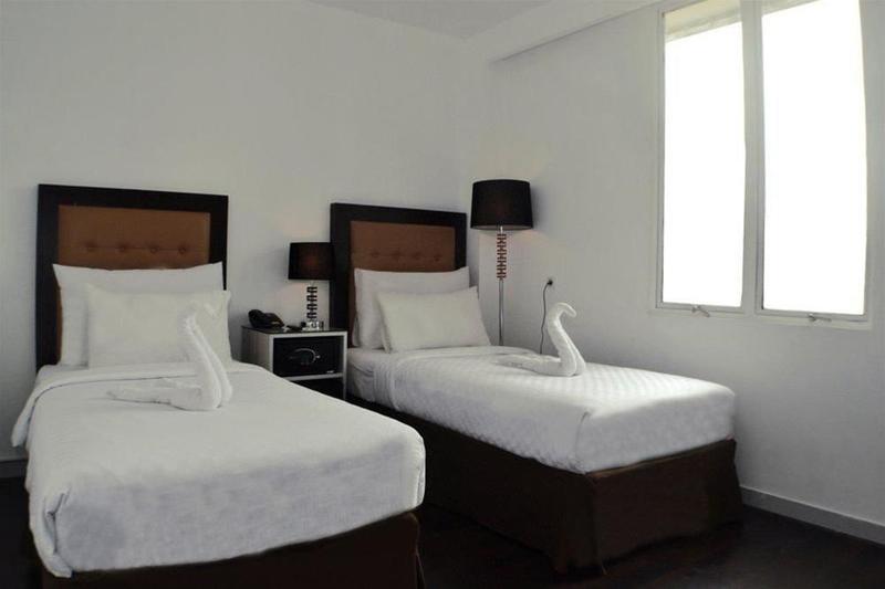 Maven Fatmawati Hotel Giacarta Esterno foto