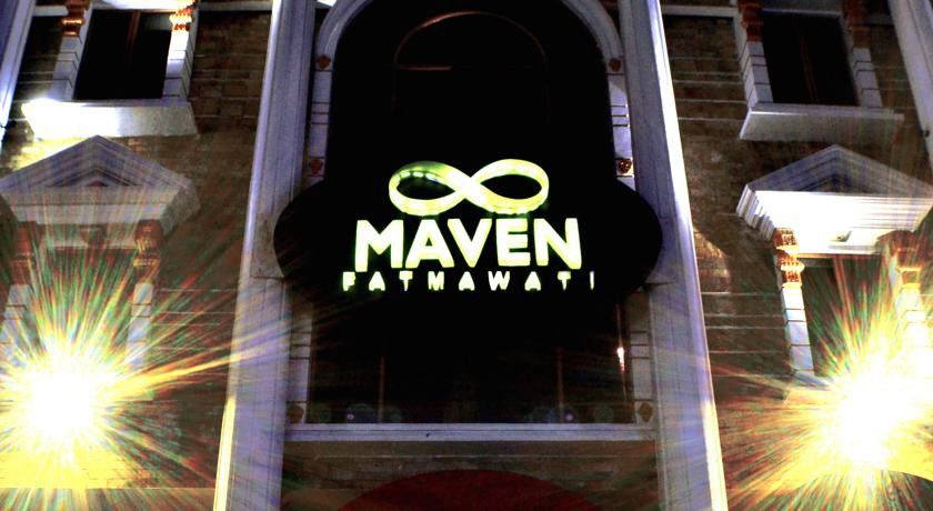 Maven Fatmawati Hotel Giacarta Esterno foto