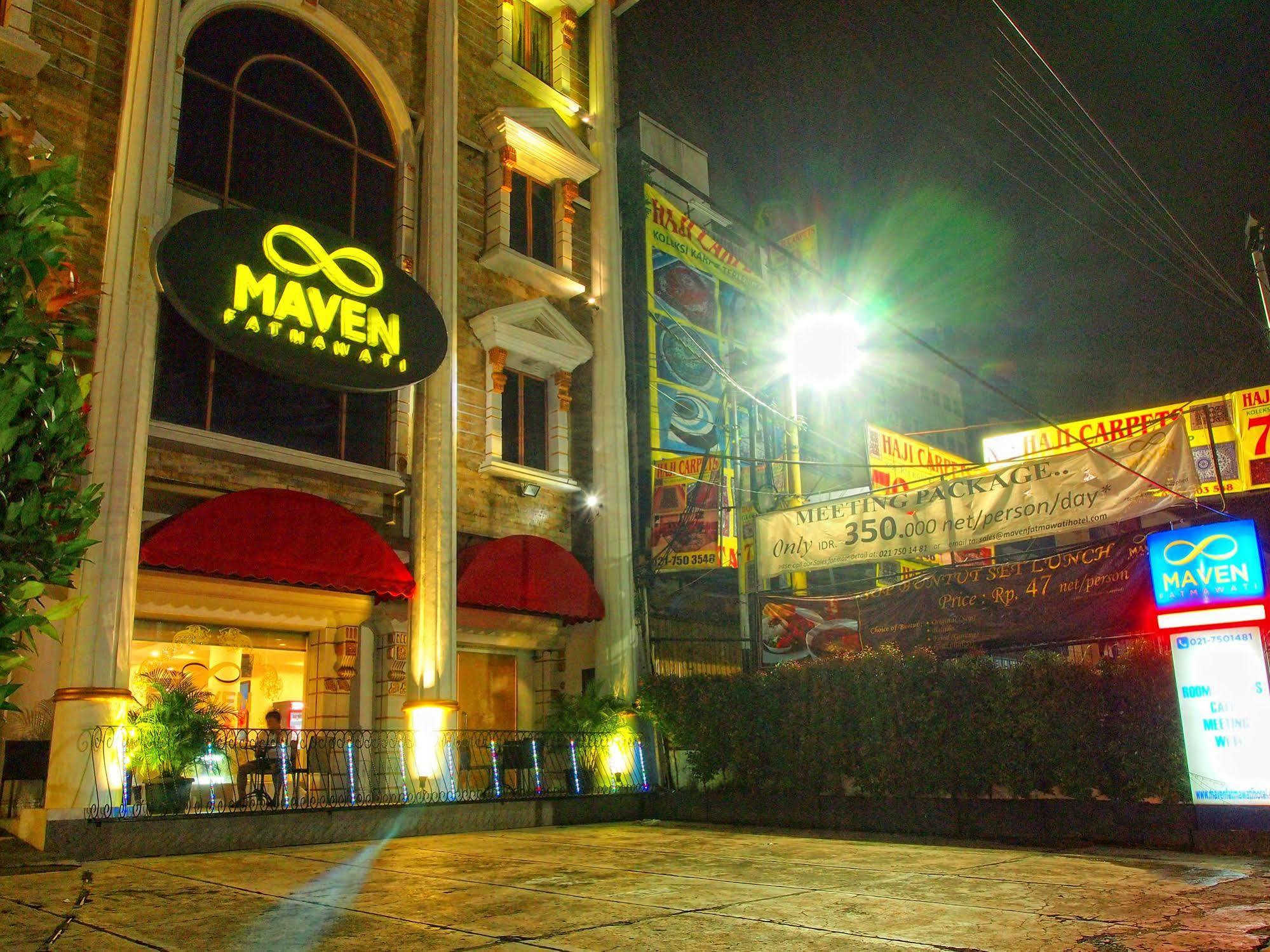 Maven Fatmawati Hotel Giacarta Esterno foto